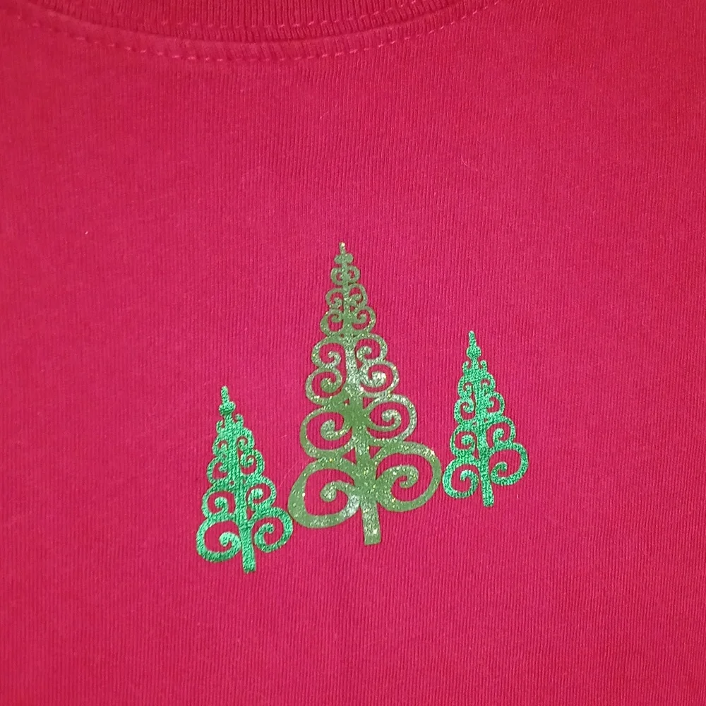 Holiday - Women's Target 🎯 red longsleeve M red Christmas 🎄 tree shirt
